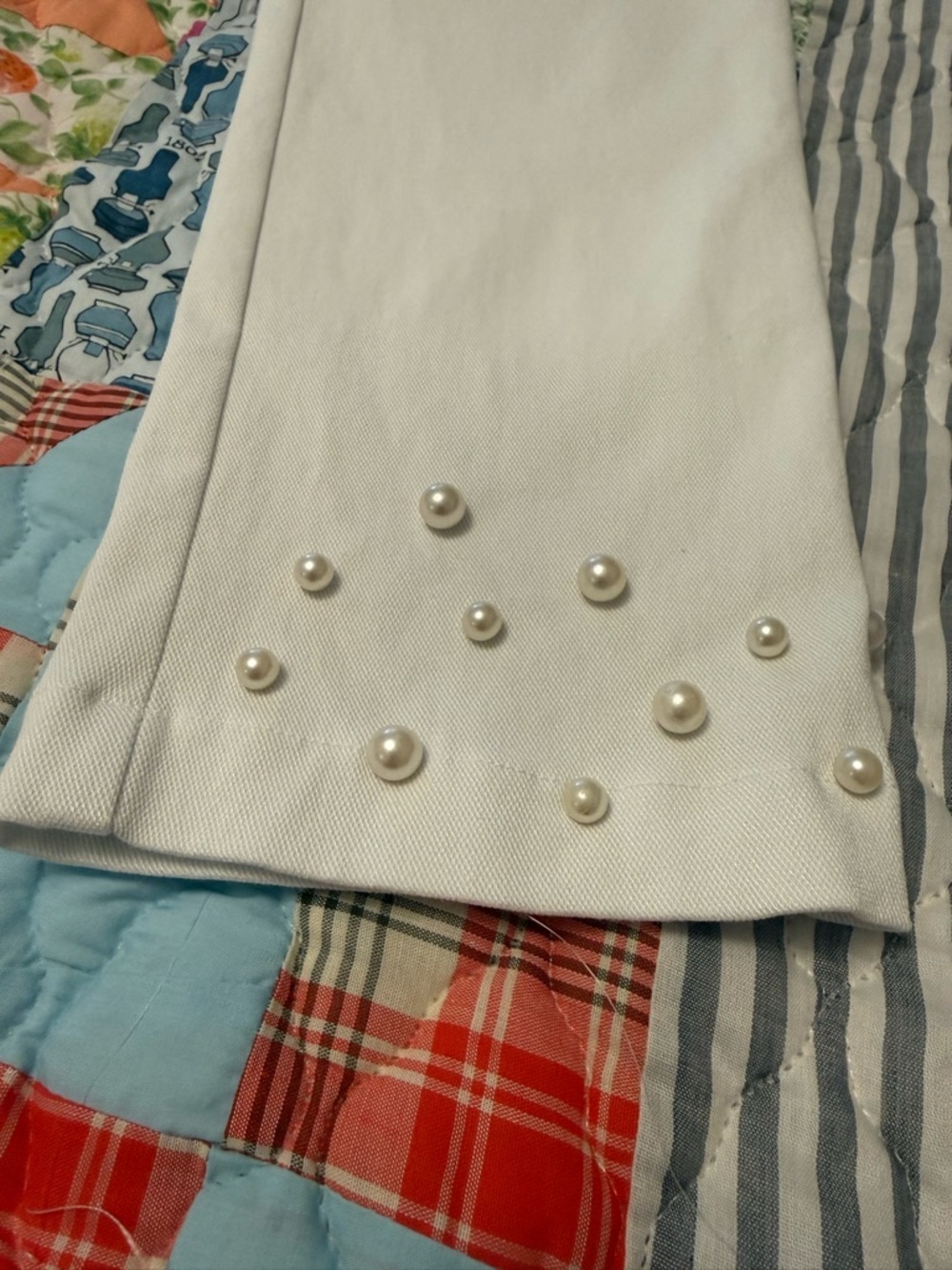 Attyre White Stretch Skinny Jeans w/ Pearl Ankle Embellishment - Picture 4 of 8